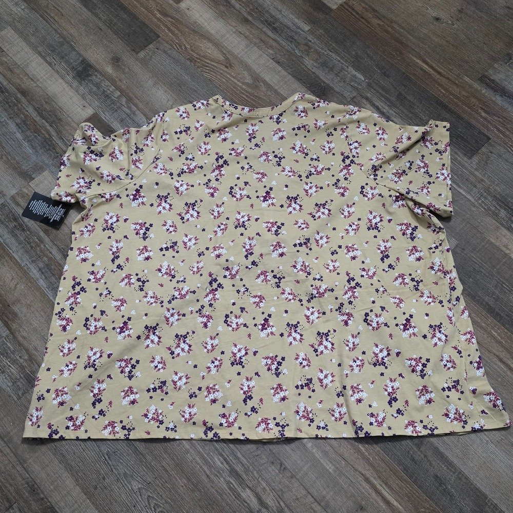 Woman Within Floral Pintuck Tunic Top Women 5X 38/40 Short Sleeve New - Picture 2 of 7